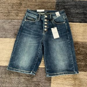 Judy Blue Bermuda shorts NWT